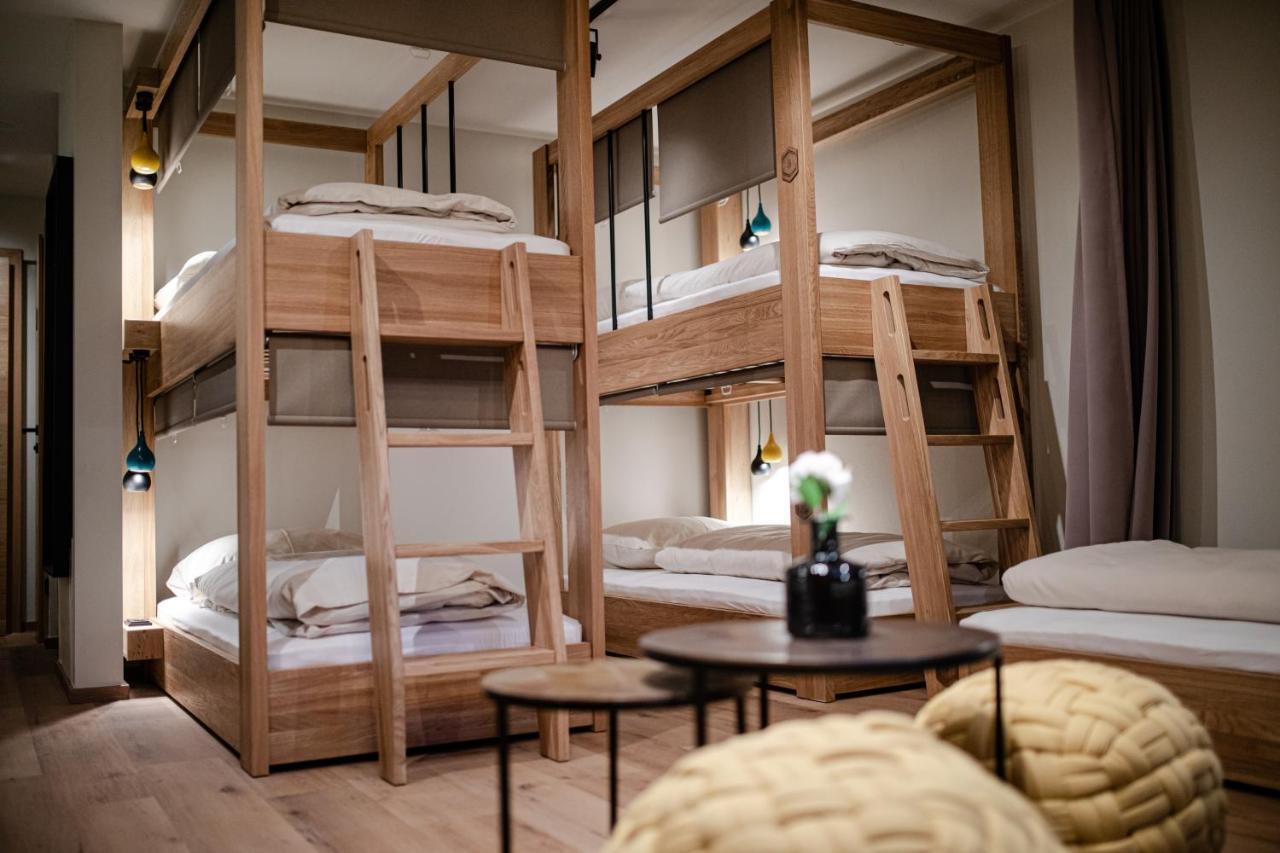 Roomie Alps Design Hostel Кицбюэль Экстерьер фото